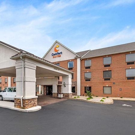 Comfort Suites Louisville Airport Екстериор снимка